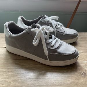 Old Navy Womens Sneakers
